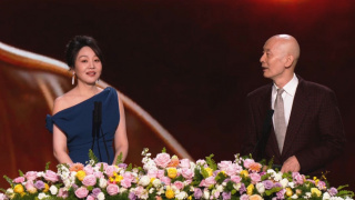 很多人都认 章子怡恋情稳定心情佳 潮装霸气现身机场引围观 2013-11-28 近日章子怡的新戏正在上海热拍。
